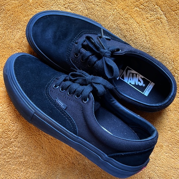 VANS PRO Skate Authentic Shoe. Men’s size 7 / womens 8.5 - Picture 4 of 7